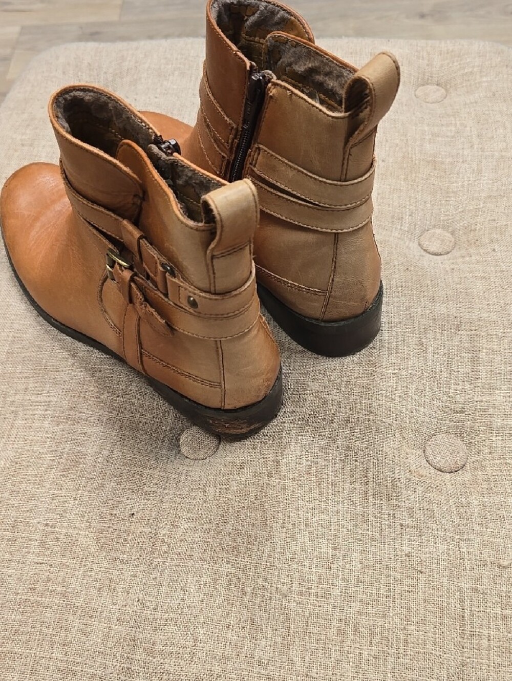 Clarks Leather Ankle Boots - Picture 4 of 4